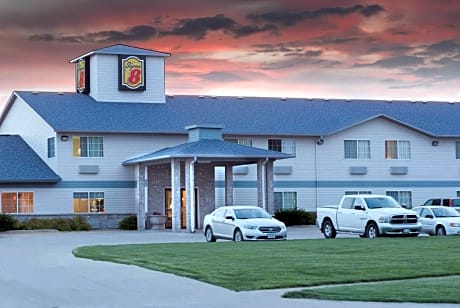 Super 8 by Wyndham Carroll/East