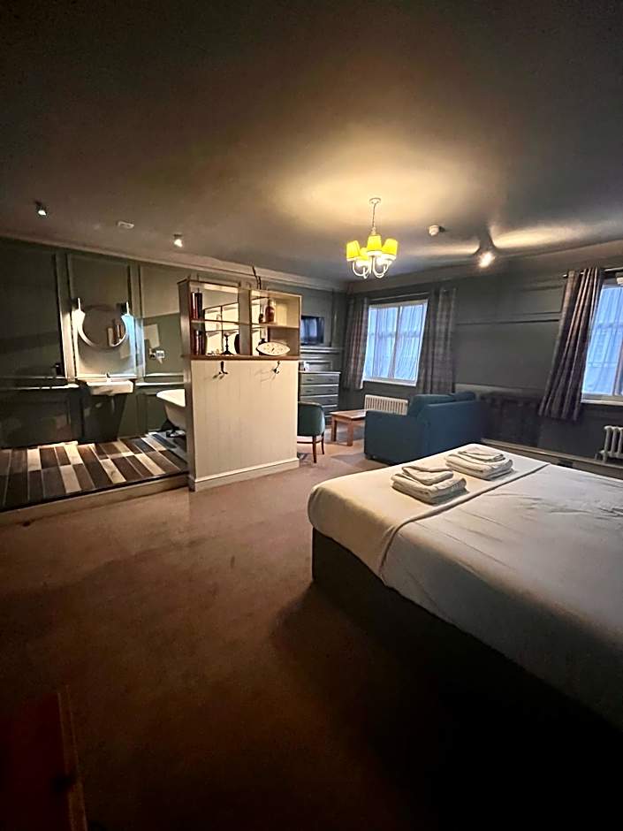 The Ostrich Inn Colnbrook London Heathrow