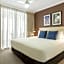 Oaks Brisbane River City Suites