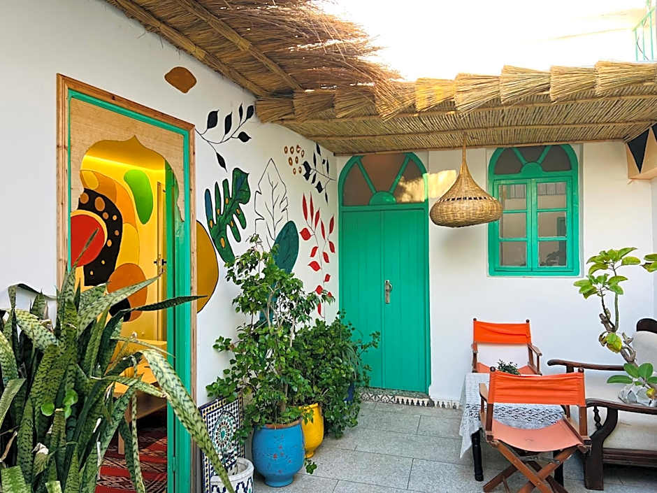 Art Riad Au Bord De La Mer