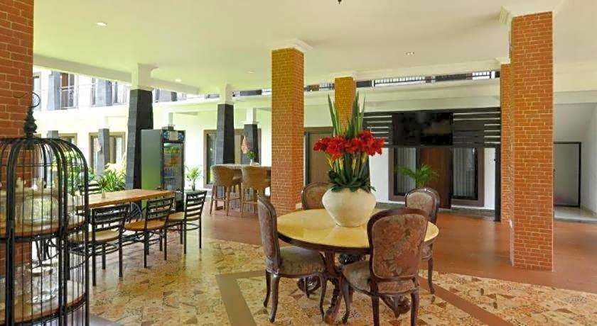 OYO 611 The Edwin Syariah