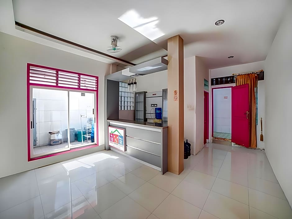 Asri Residence near Jalan Iskandar Muda Medan Mitra RedDoorz