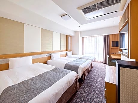 Deluxe Triple Room