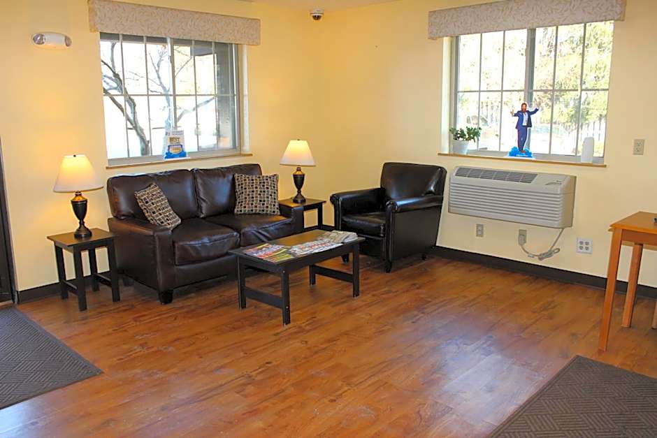 Super 8 by Wyndham East Stroudsburg/Poconos 