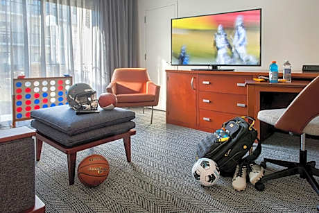 One-Bedroom King Suite with Sofa Bed - Hearing Accessible