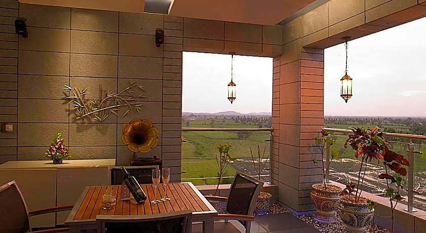 Royal Orchid Central Kireeti Hampi