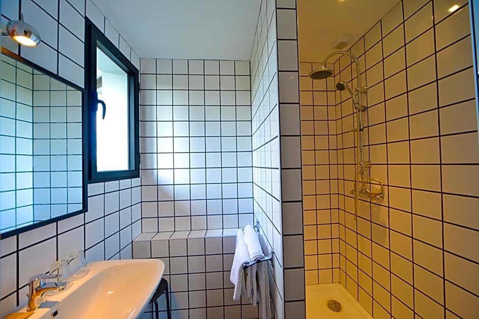 Logis - Hotel Restaurant La Mire