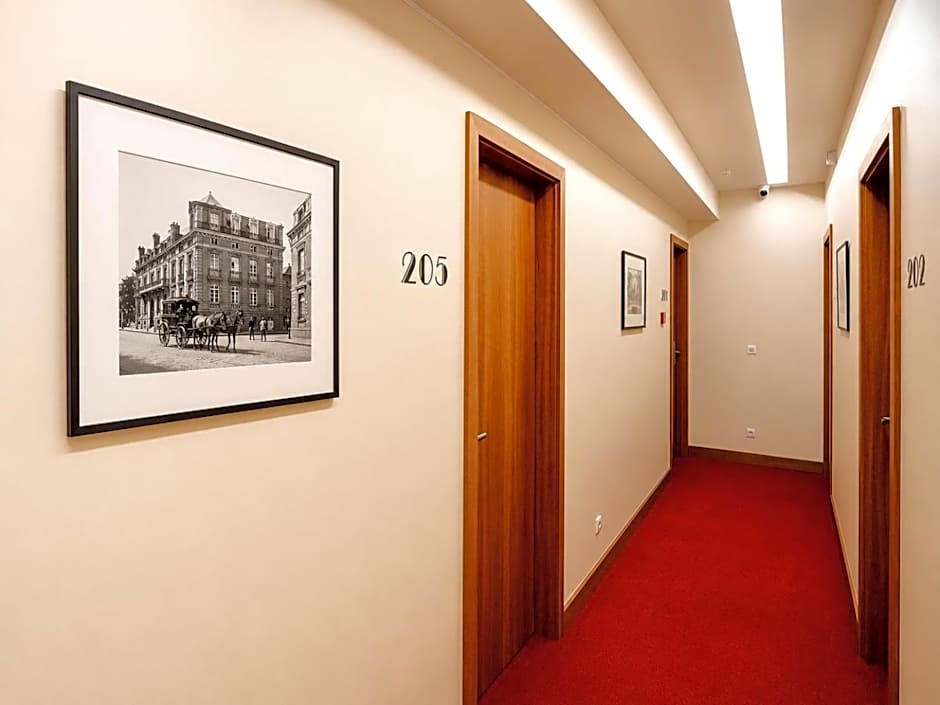 HOTEL de la POSTE