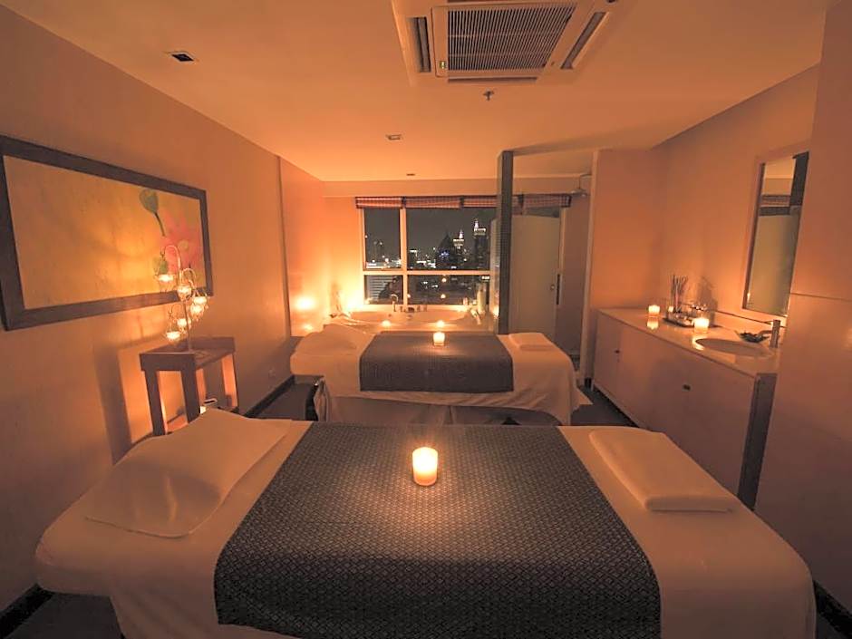 Urbana Langsuan Bangkok