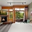 Willows Lodge