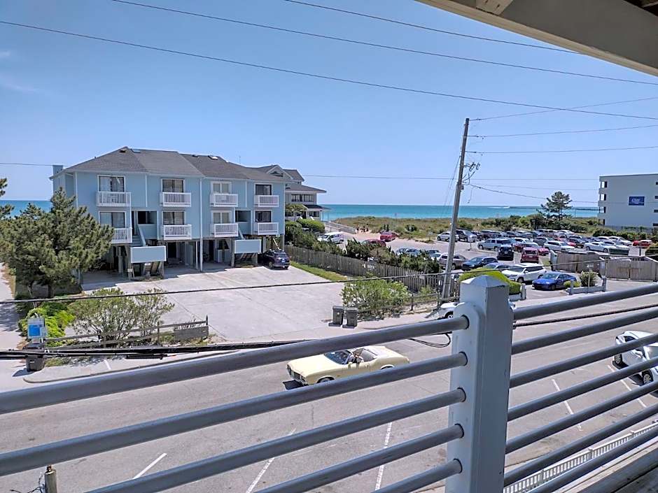 Sandpeddler Inn and Suites