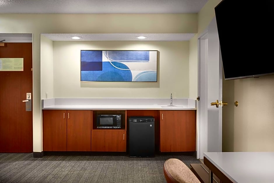 Courtyard by Marriott Winston-Salem Hanes Mall