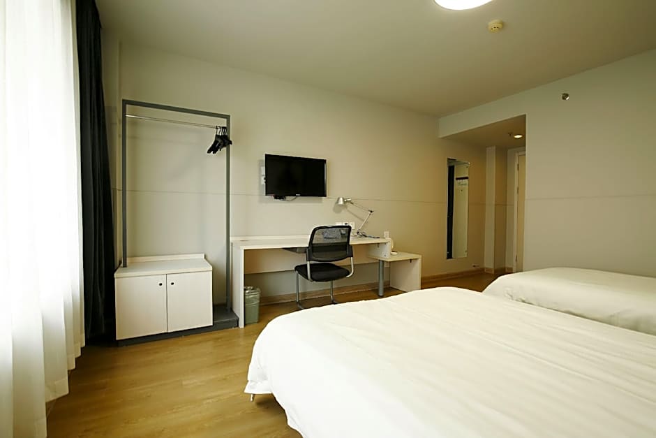 Jinjiang Inn Putian Coach Station