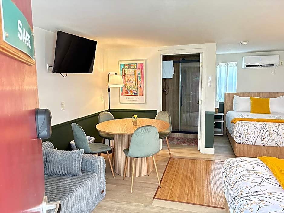 Riverwalk Inn