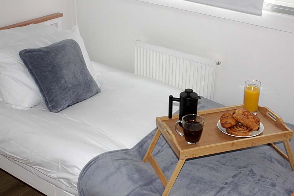 Elegant Room in St Albans