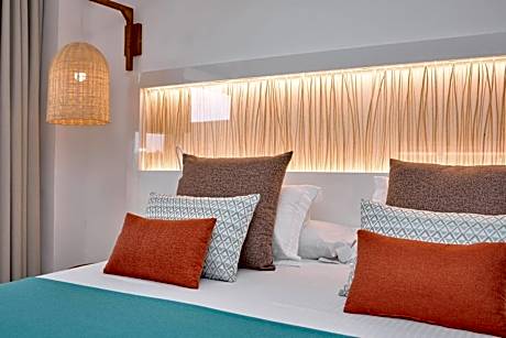 Double Room with Pool View