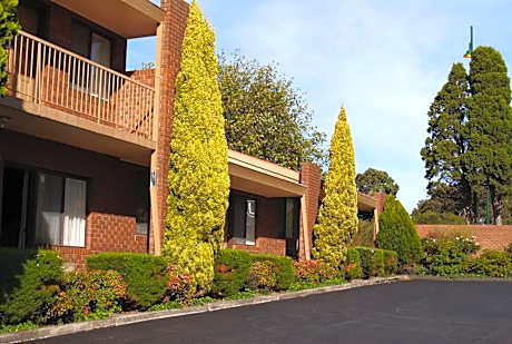 Nunawading Motor Inn