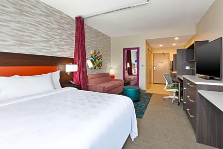 1 King Bed Studio Suite Nonsmoking