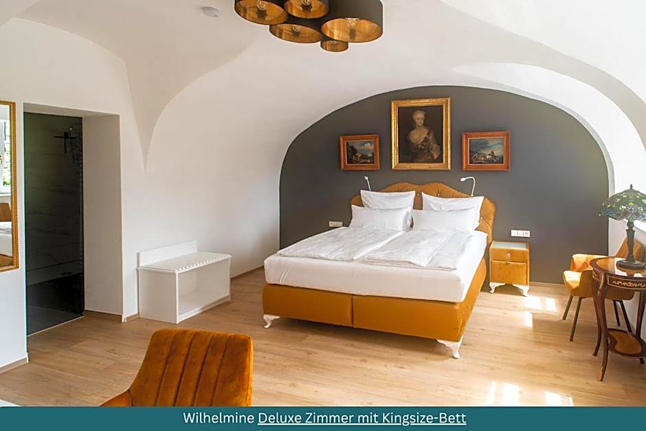 Photo 1 of 7 of Deluxe 1 King Bed