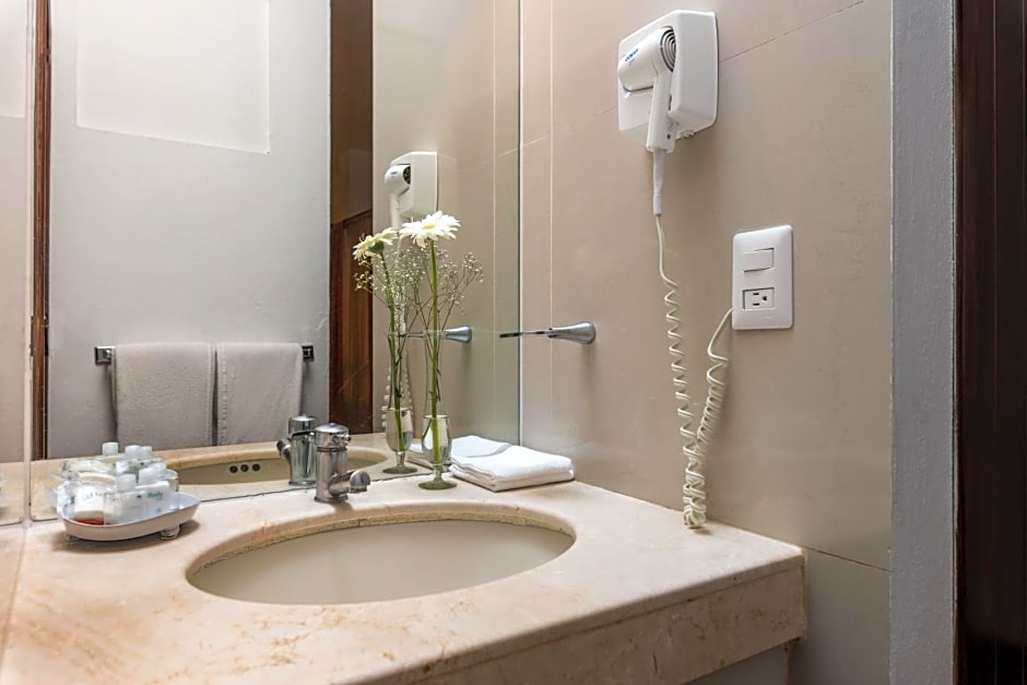 Hotel Casa Virreyes