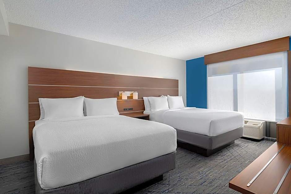 Holiday Inn Express Hotel & Suites Bentonville By IHG