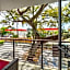 Boutique Vera Hotel in the Heart of Folly Beach