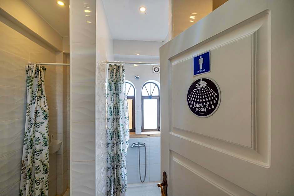 Blife Sun Hostel & Rooms