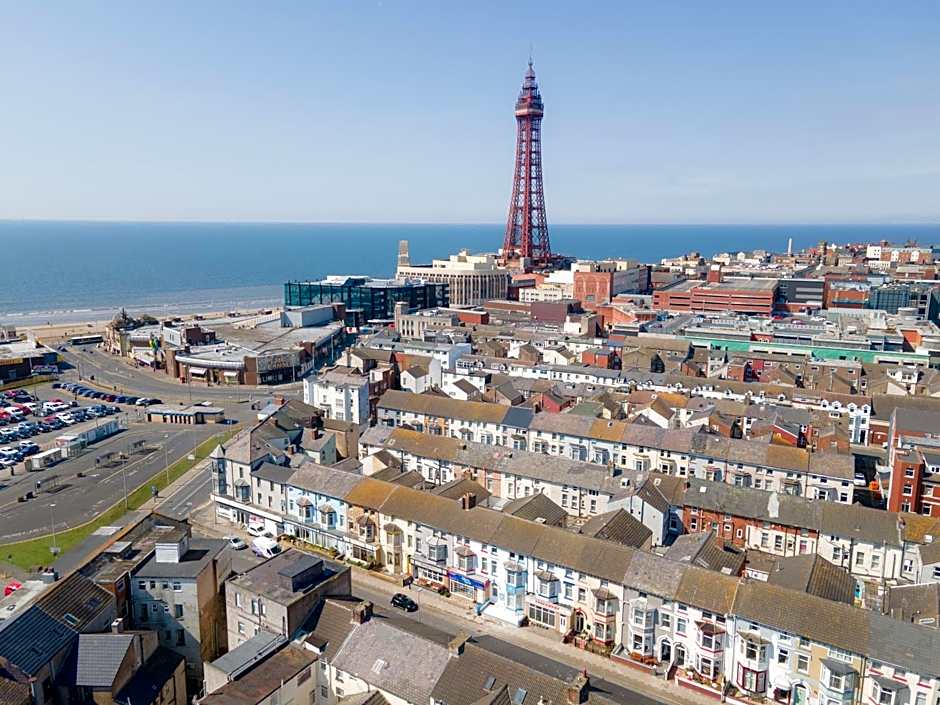 The New Apollo Hotel