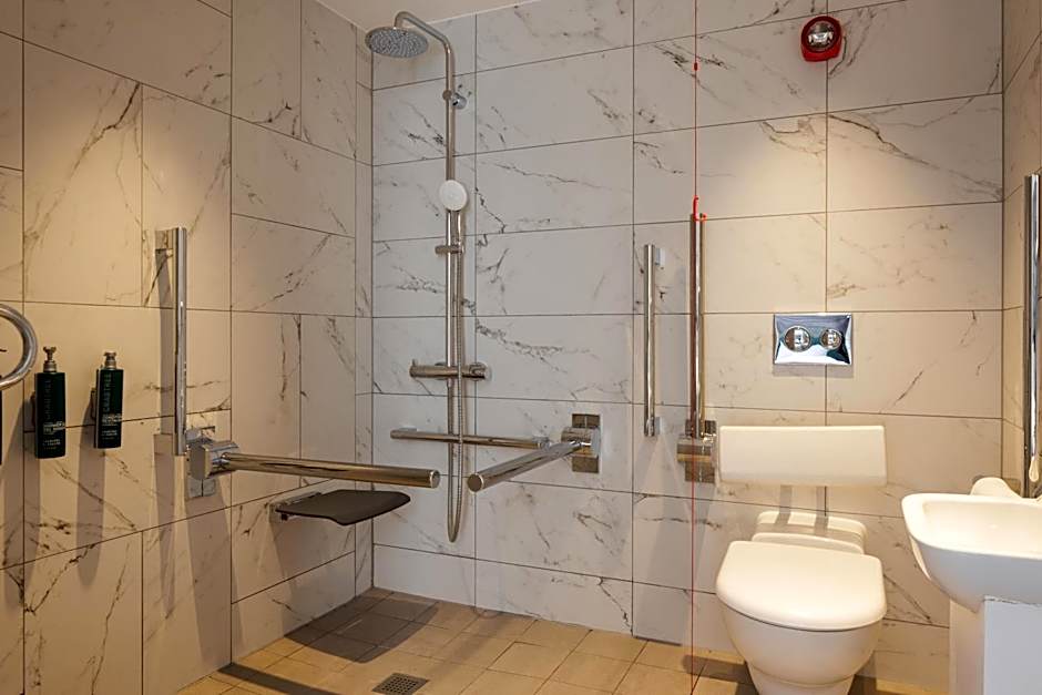 DoubleTree by Hilton Bath