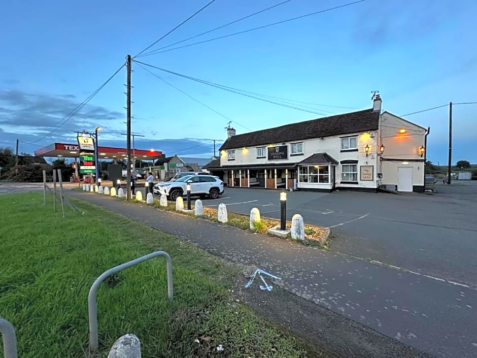 Leaking Well, Dunhampton