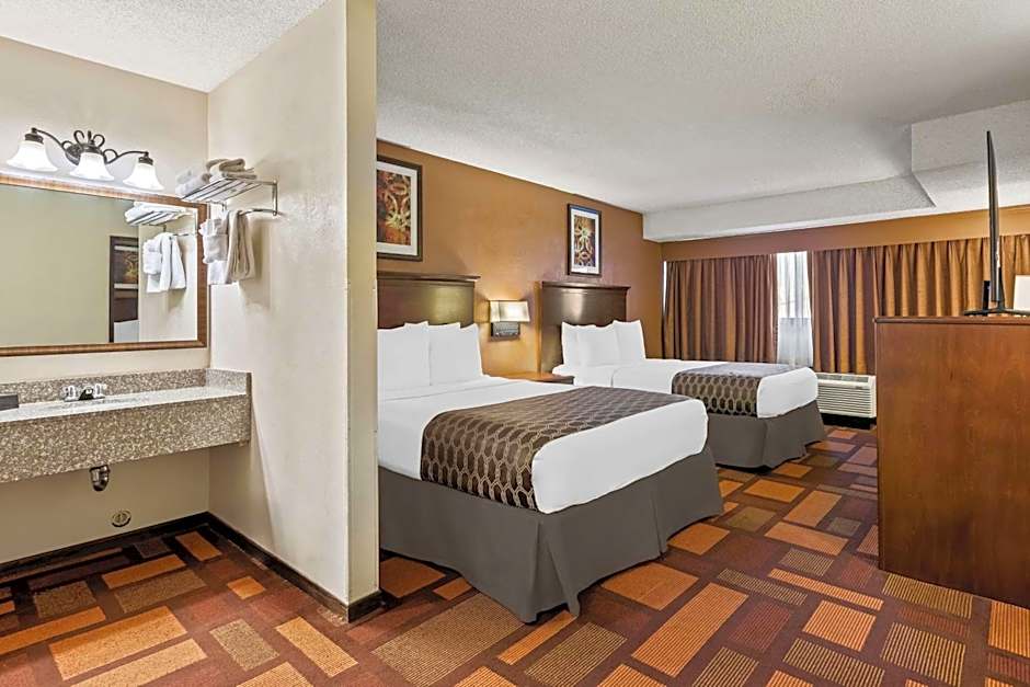 Best Western Tower West Lodge