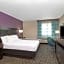 La Quinta Inn & Suites by Wyndham Blue Springs