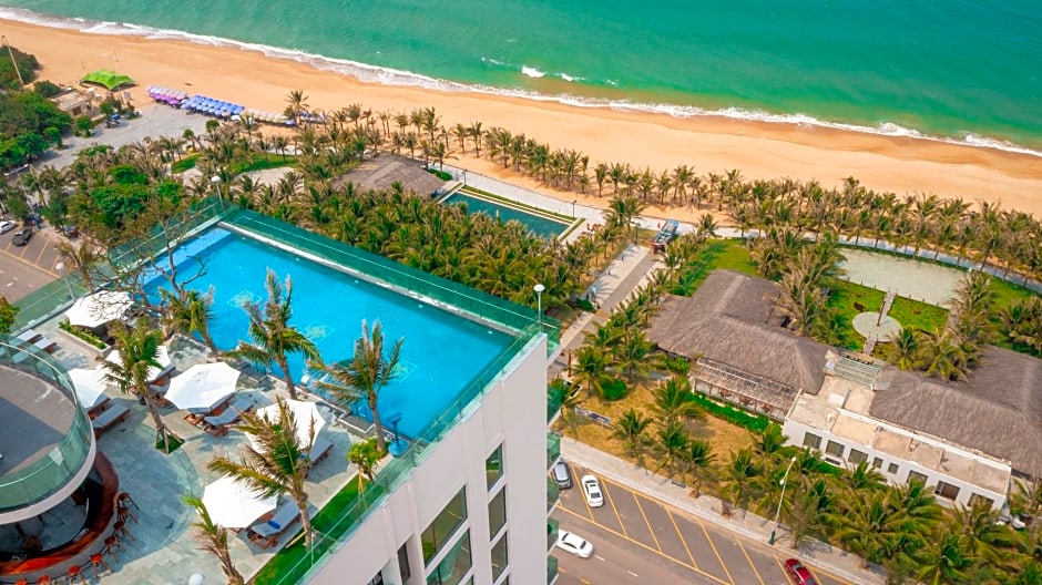 Sala Grand TuyHoa Hotel