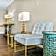 Gold Coast Inn ⁀➷ Breathtaking Sunsets ➠ Standard Lake View Room ➠ 106