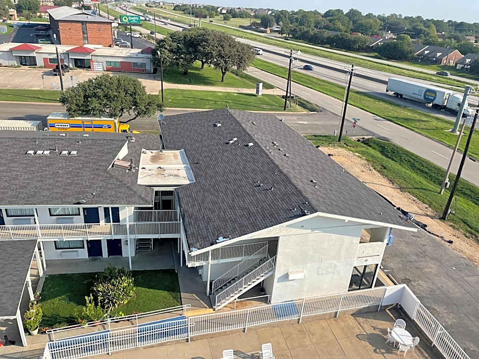 Motel 6 Denton, TX - UNT