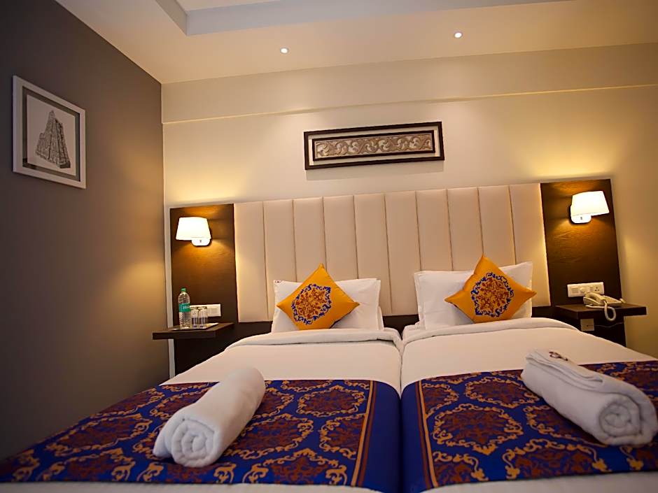 Hotel Ganpat Grand Palani