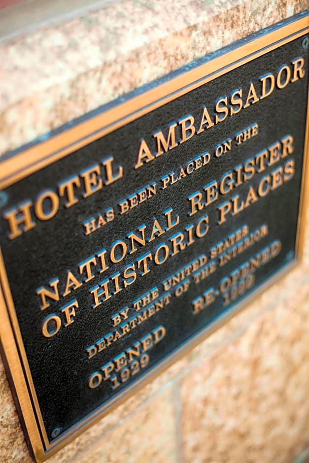 Ambassador Hotel Tulsa, Autograph Collection by Marriott
