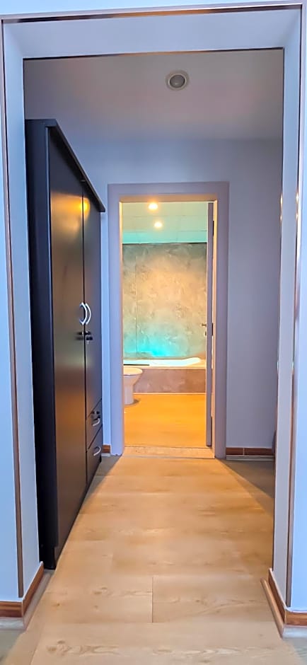 Spacious Apartment Marina View