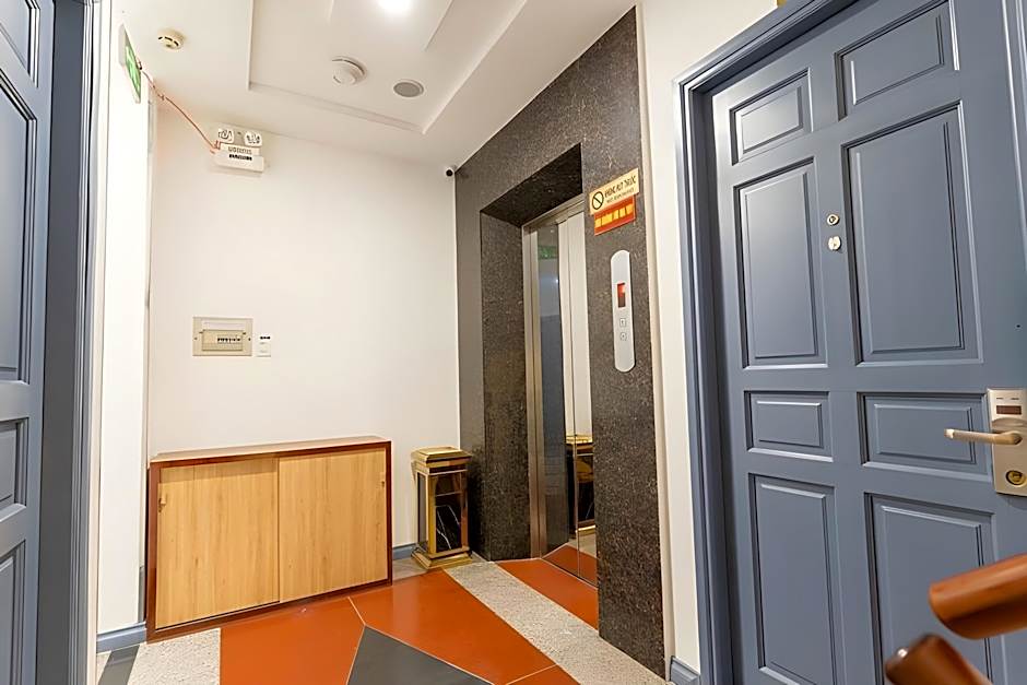 A25 Hotel - 14 Luong Huu Khanh
