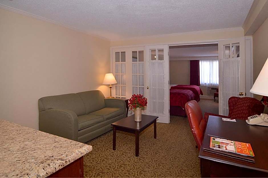 Ramada by Wyndham Seekonk Providence Area