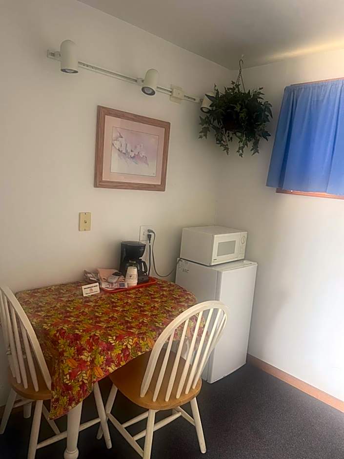 Royals Inn Motel