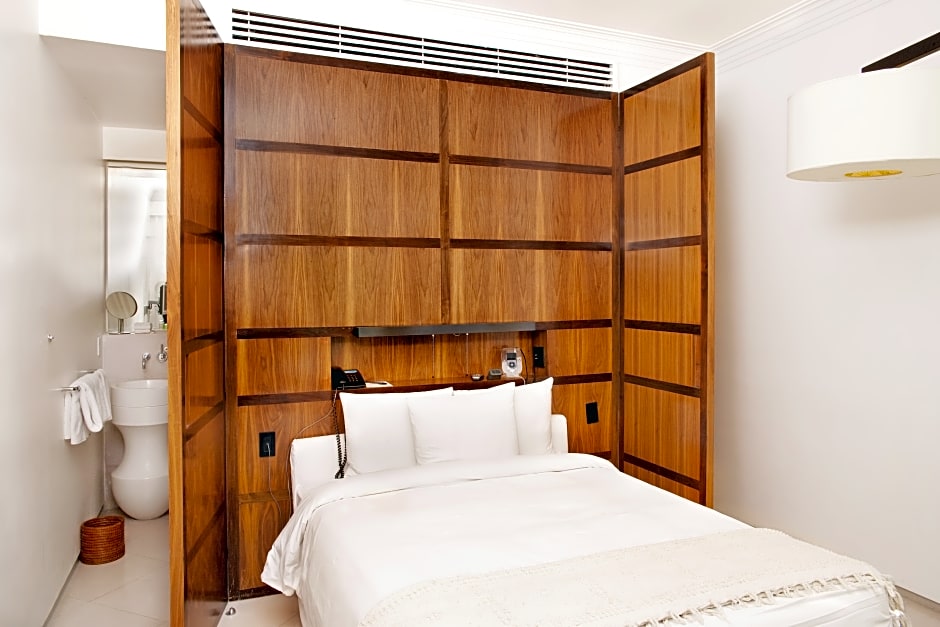 Photo 1 of 1 of 1 Queen Bed Suite