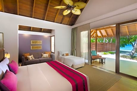 2 Bedrooms Beach Pool Residence