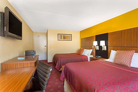 Queen Room with Two Queen Beds - Non-Smoking