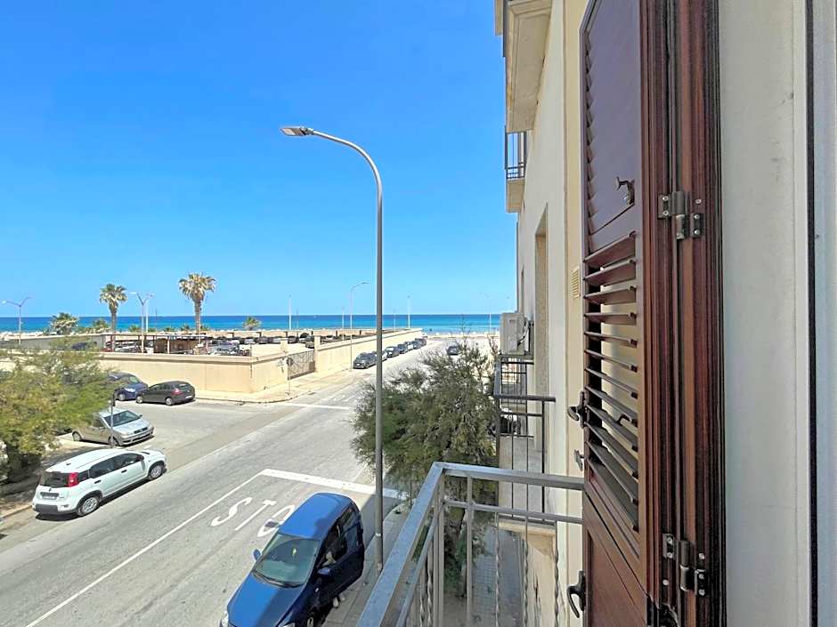 Sea View Teti Rooms & Apts