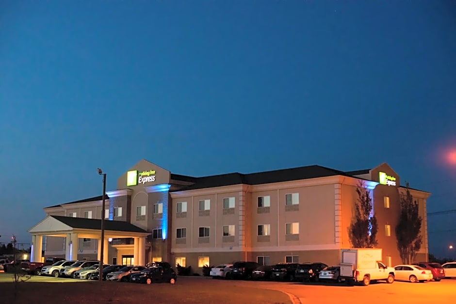 Holiday Inn Express Devils Lake By IHG