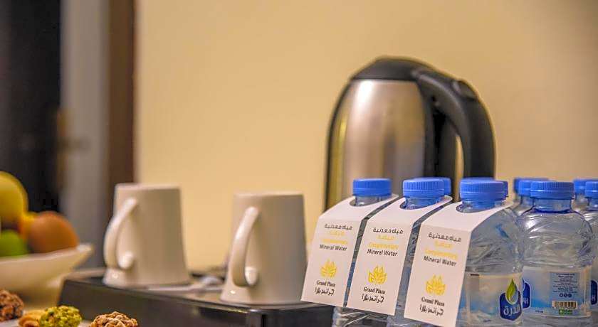 Grand plaza al Madinah