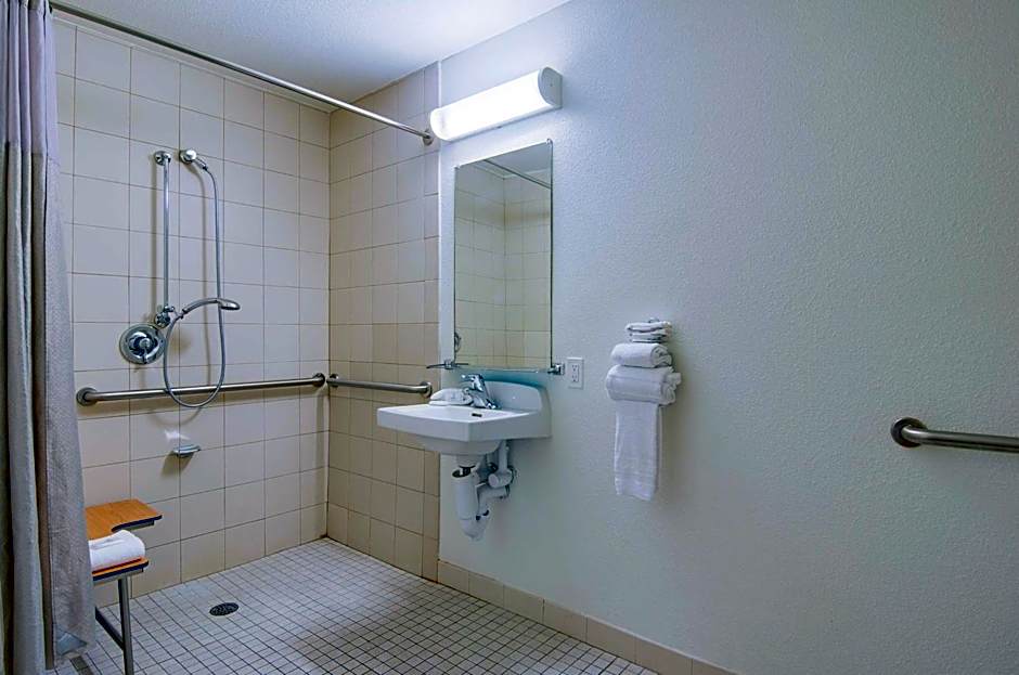 Motel 6-Tacoma, WA - Fife