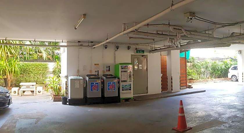 Sena House Paholyothin 30