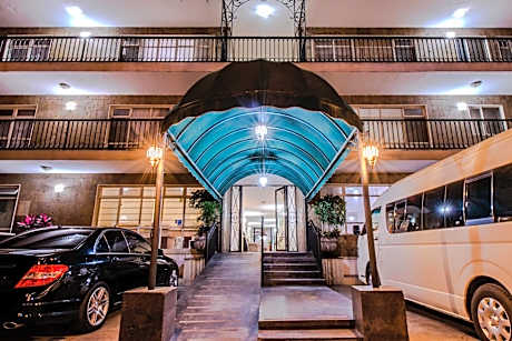 Del Marques Hotel and Suites